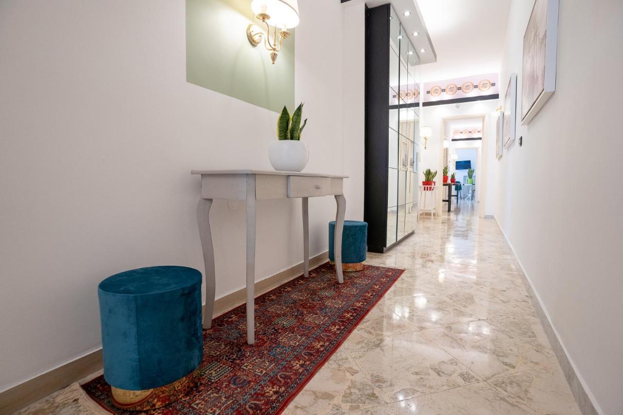 Cavour Bari Centro _ Brand City Life _ Bagian luar foto